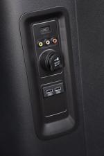 Chrysler Town & Country S 2013 года